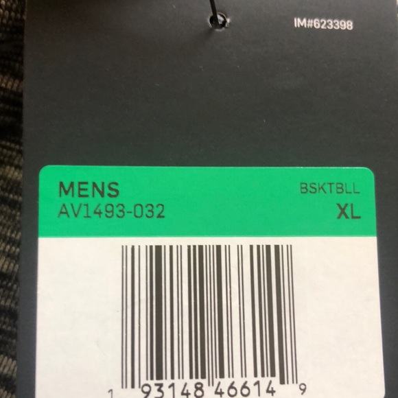 ✨SOLD✨Nike Toronto Raptors NBA Official Team Hoodie - Picture 5 of 5